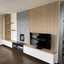 Obývací pokoj a vestavné skříně